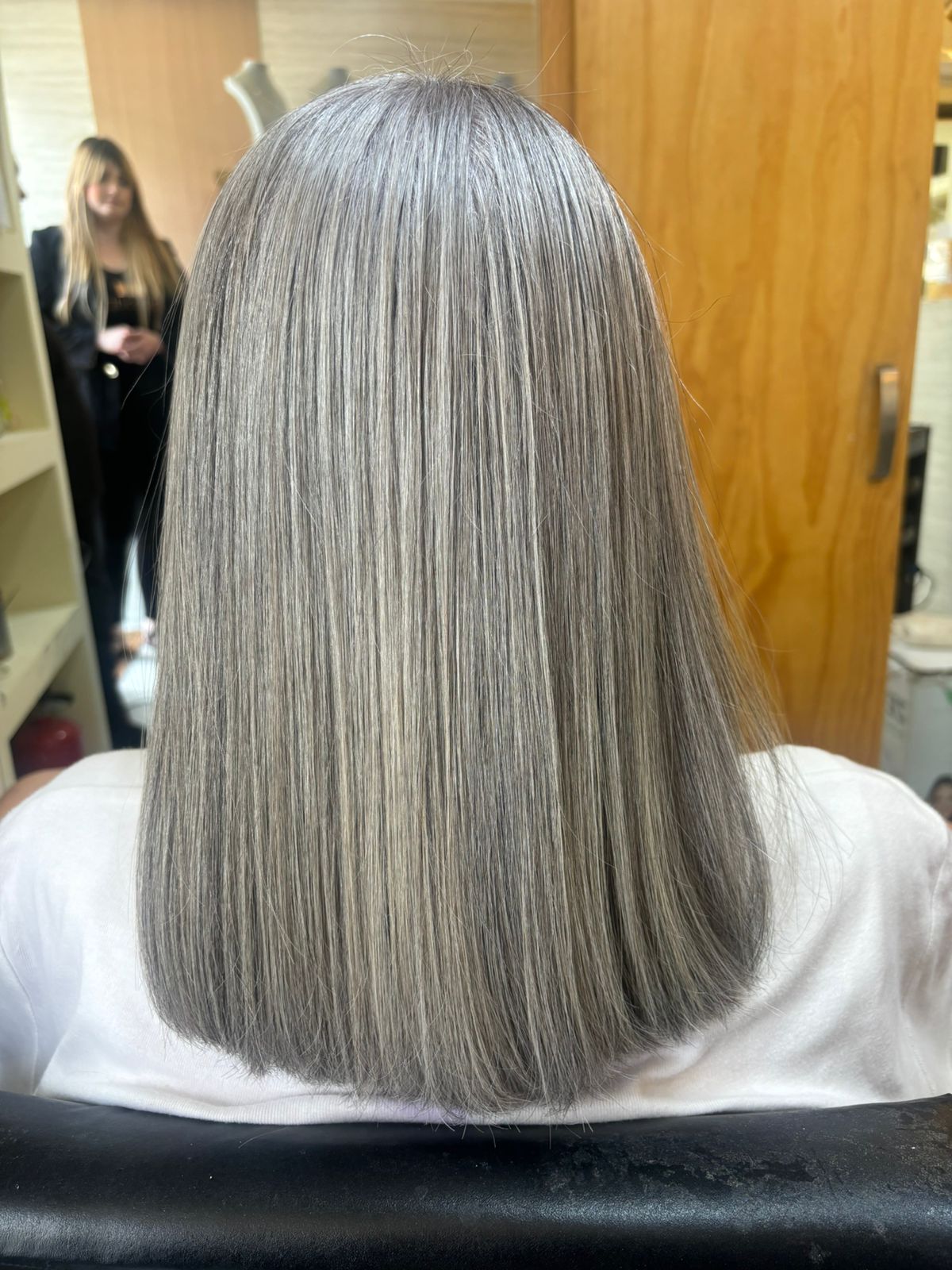 Color plata